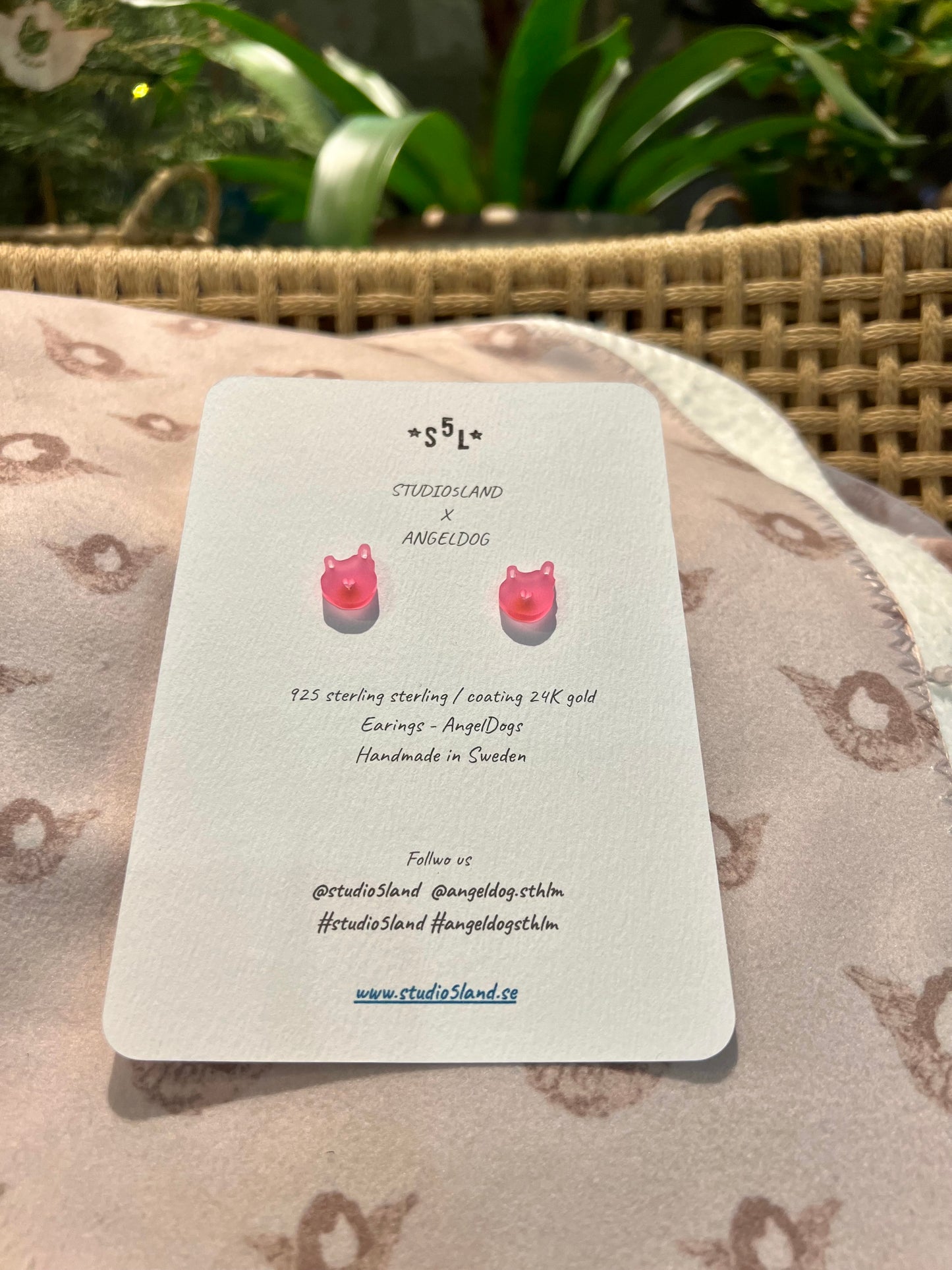 Earrings Studio5land x AngelDog (pink)
